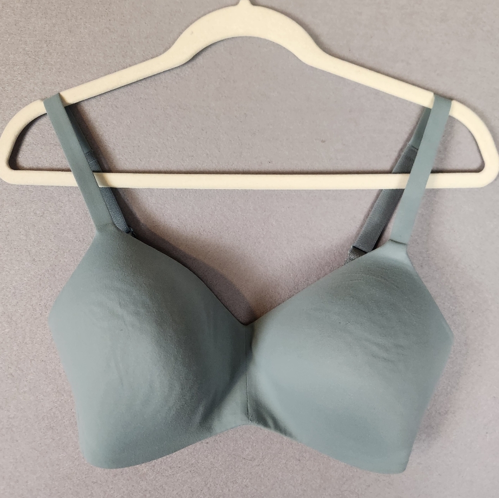 Wacoal How Perfect Wire‎ Free T-Shirt Bra Size 34DDD Green